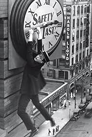 Safety Last! (1923) watch-Safety Last! (1923)